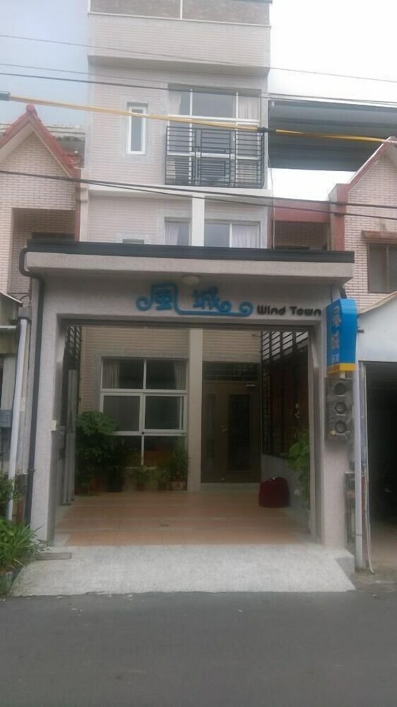 Bed & Breakfast Wind Town Guest House