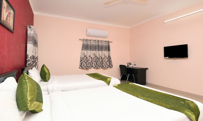 Hotel Treebo Trip Shivas Kuteera