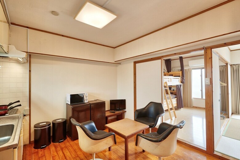 Hostal Guest House Hostel Taira