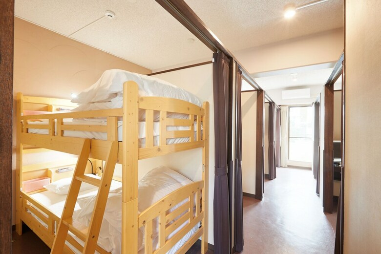 Hostal Guest House Hostel Taira