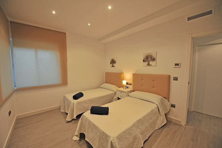 Apartamentos Terrazas Plaza Arenal 5 Dormitorios