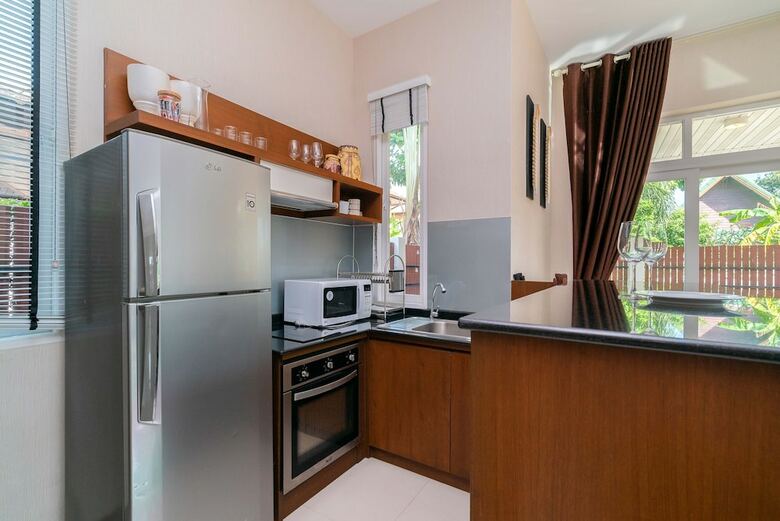 Rawai Private Villas - Pool And Garden