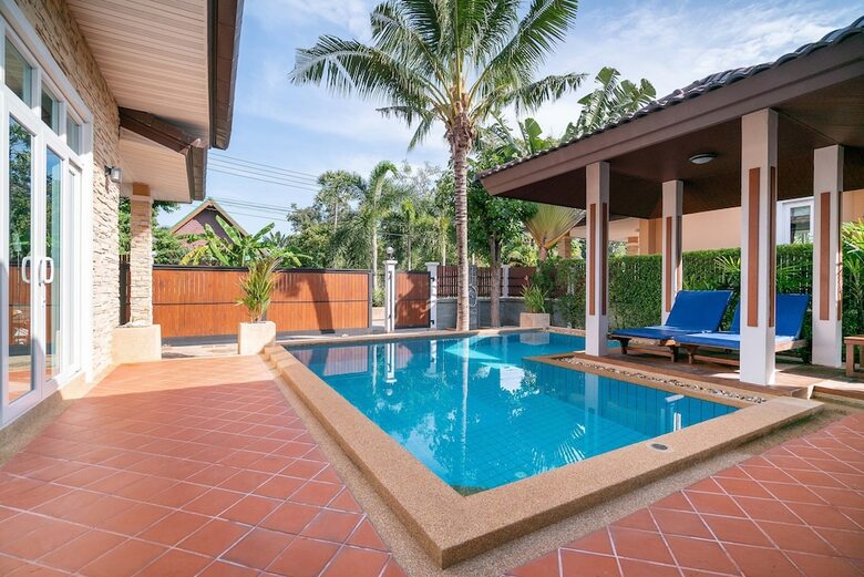 Rawai Private Villas - Pool And Garden