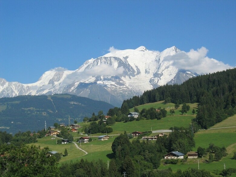 Hotel Les Essertets - Vacances Ulvf