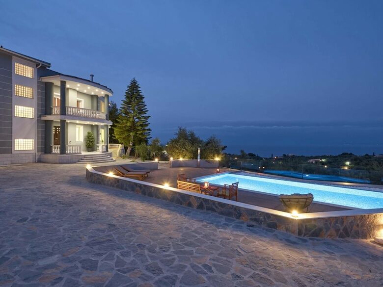 Mont Bleu Luxury Villa