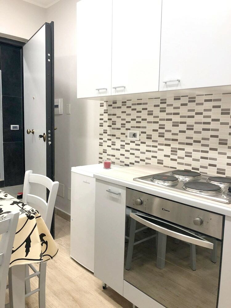 Apartment With One Bedroom In Napoli, With Wifi