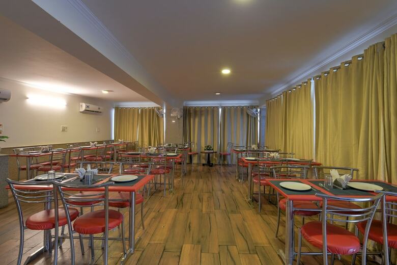 Airport Hotel Mahal