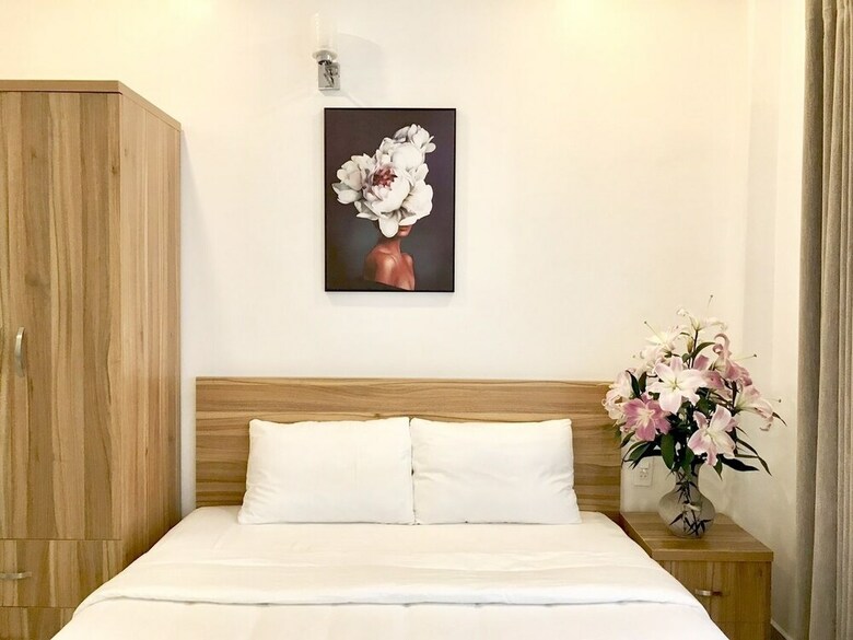 Louis Hotel - Bui Vien Walking Street