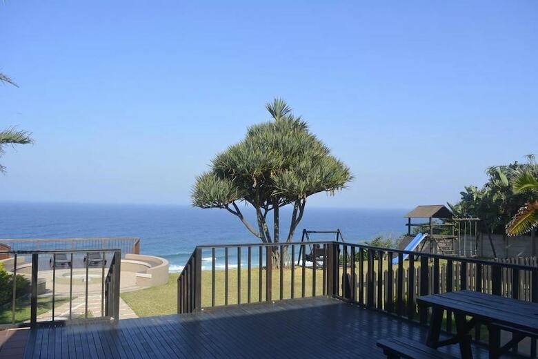 Hotel Beach Retreat Guest House