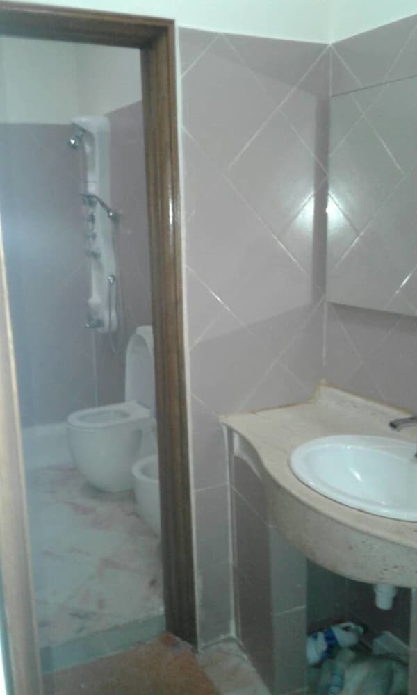 Hotel Villa Mermoz Batrain Ouzin