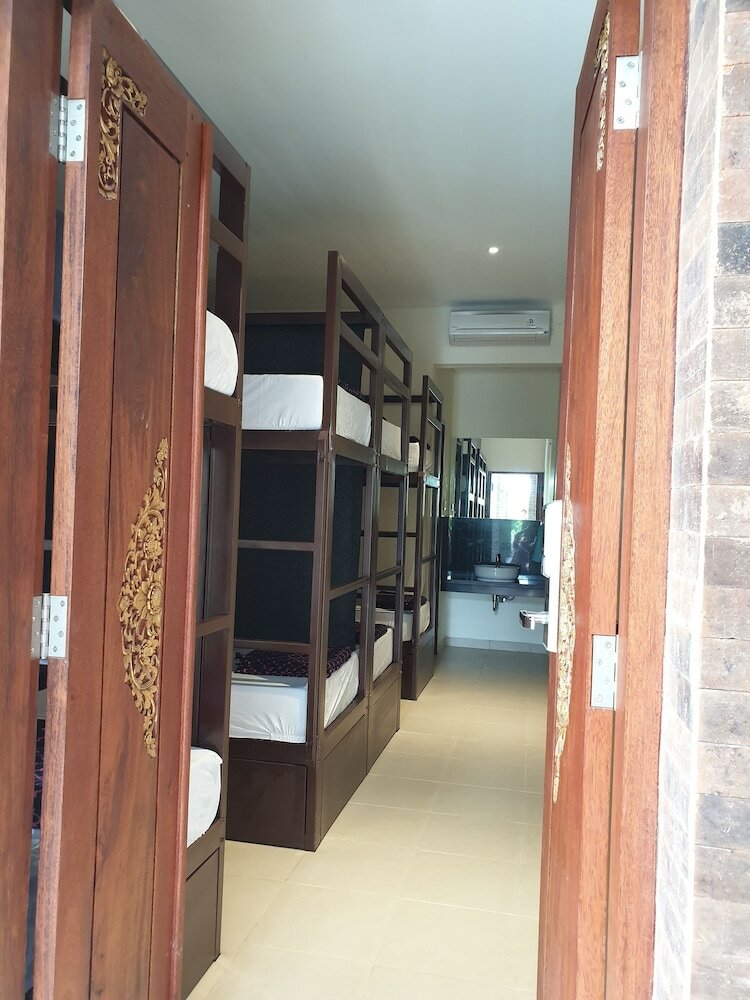 Hostal Gelatik Bed And Breakfast - Hostel