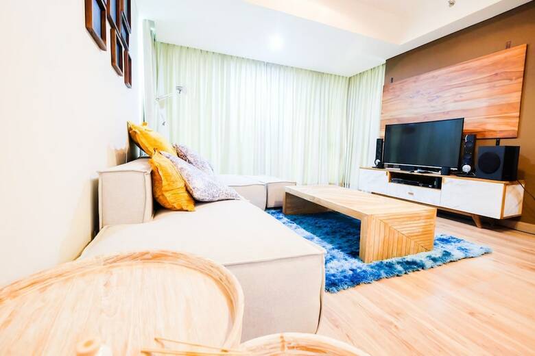 Luxurious 2br St. Moritz Puri Apartment With Private Lift