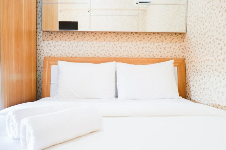 Relax & Comfy 2br Apartment At Puri Mas