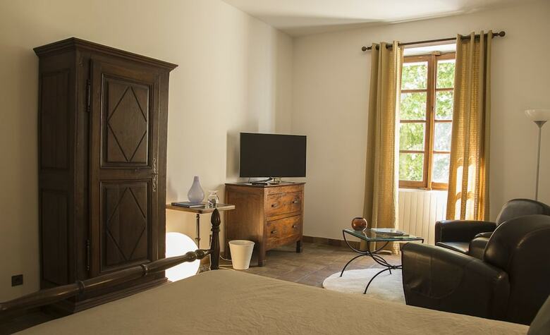 Bed & Breakfast Chambre D'h�tes Le Mas Saint Jacques