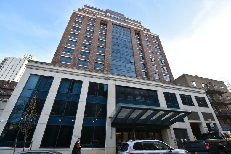 Umbrella Hotel Queens Airports