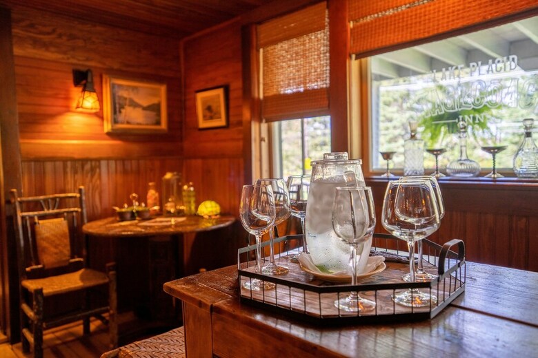 Posada Lake Placid Stagecoach Inn