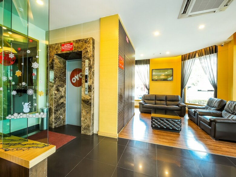 Oyo 371 Grand Eastern Hotel