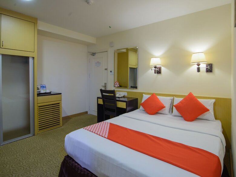 Oyo 371 Grand Eastern Hotel