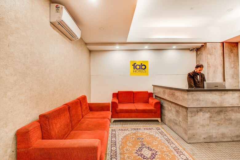 Fabhotel Grand Savoury Fandhook