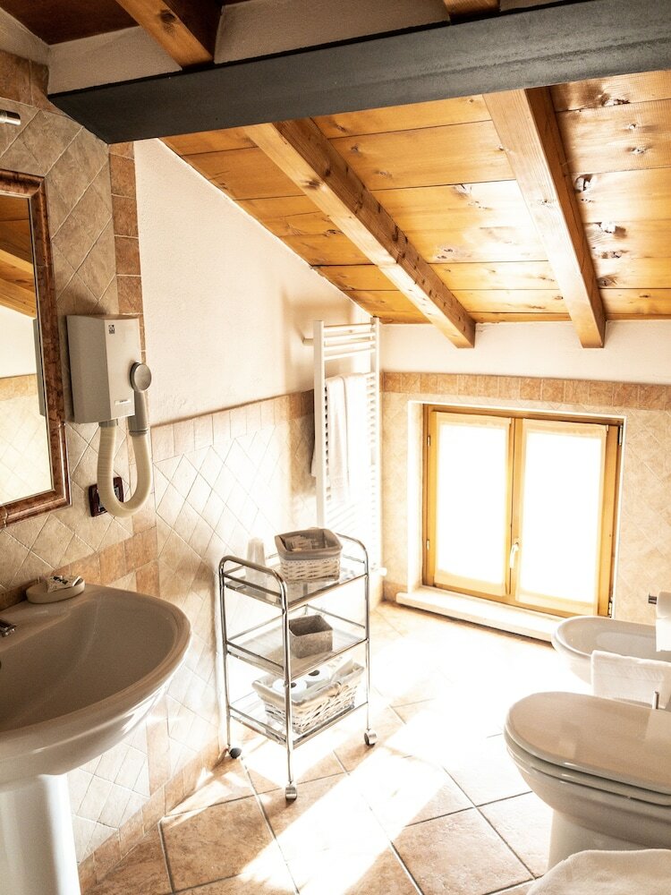 Hotel Le Finestre Su Borghetto