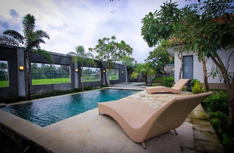 Bed & Breakfast Adil Villa And Resort