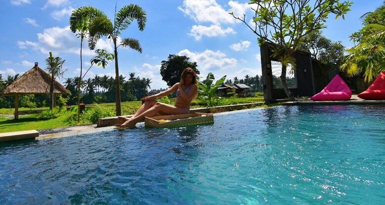 Bed & Breakfast Adil Villa And Resort
