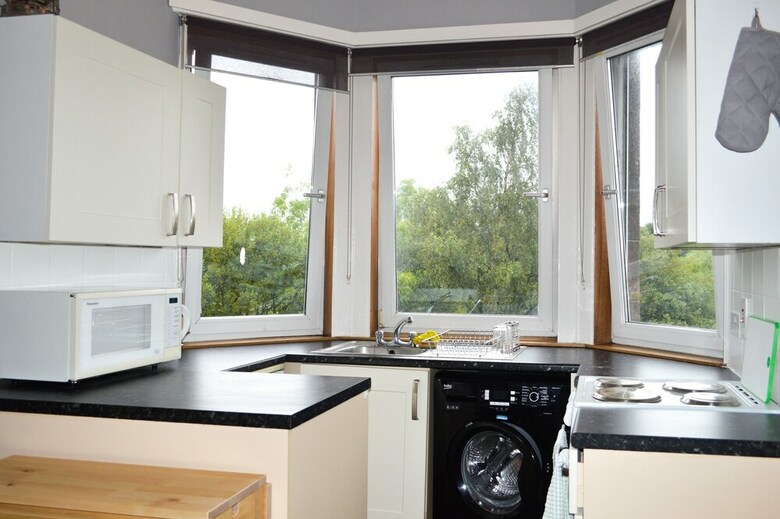 Comfy 1 Bedroom Apartment By Murrayfield