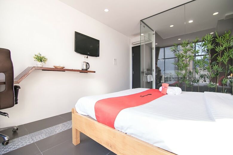 Hotel Reddoorz Plus Near Hoang Van Thu Park 2