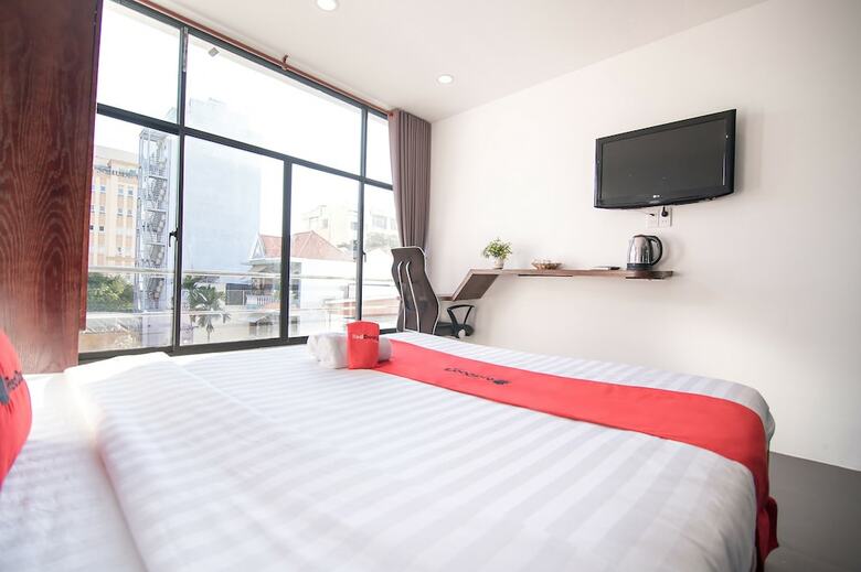 Hotel Reddoorz Plus Near Hoang Van Thu Park 2