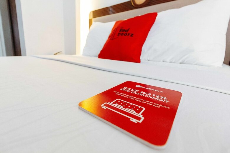Hostal Reddoorz Plus Near Mango Avenue Cebu