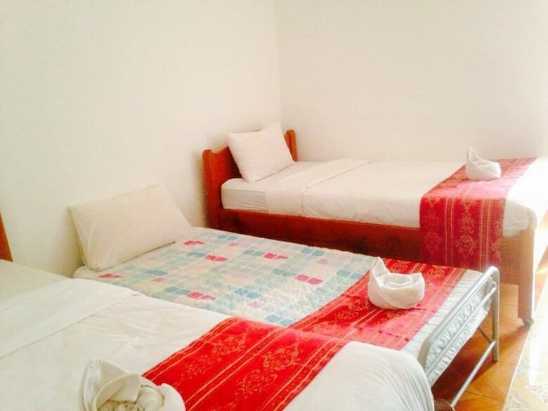 Nakhonesack Hotel III