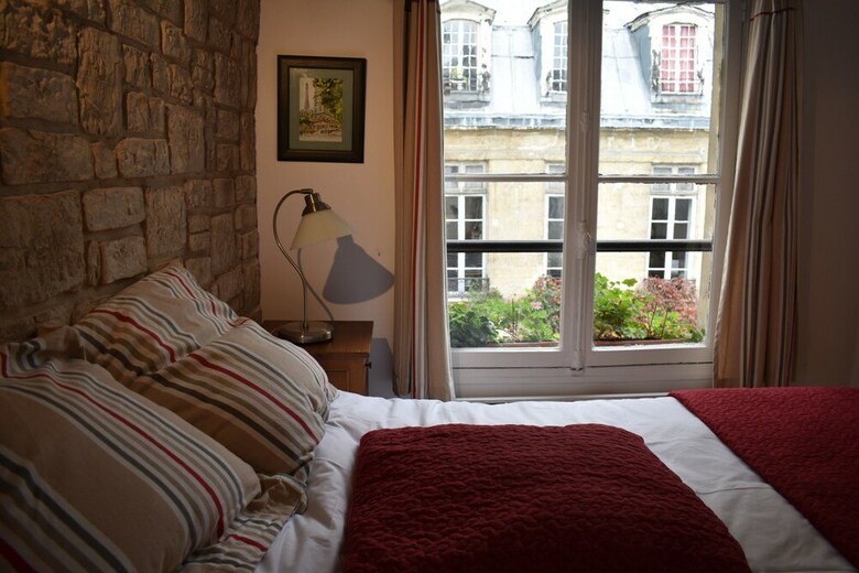 Charming Apartment Near Le Marais