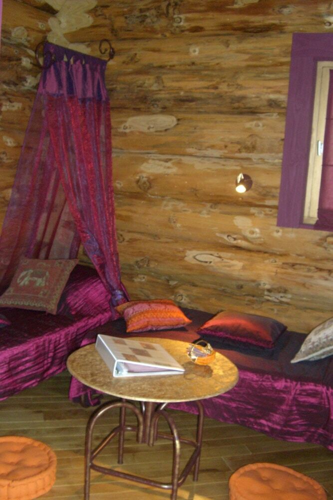 Hotel La Colline Aux Fustes