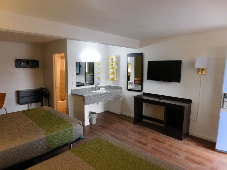 Motel 6 Burlington, Wa