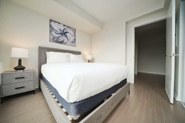 Apartamentos Grand Royal Condos - Toronto