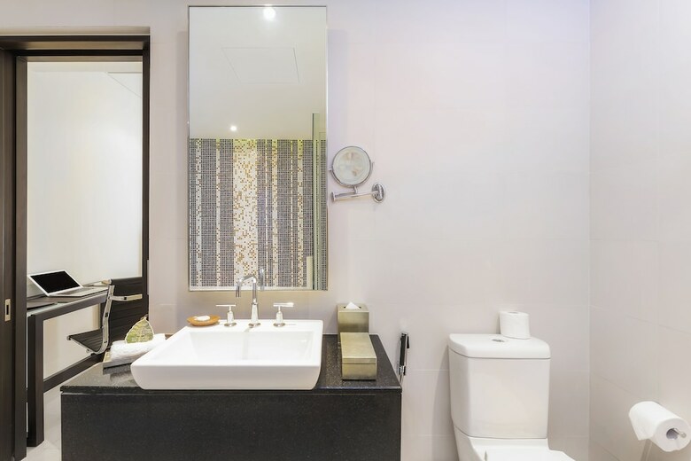Hotel Christina's Nha Trang Costa Residences