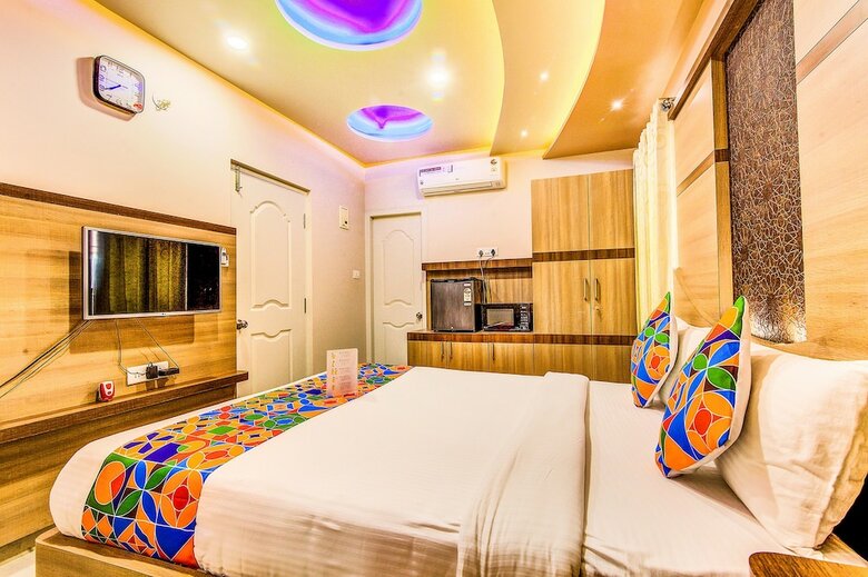 Fabhotel Vipra Enclave