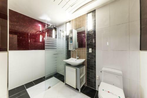 Ed Hotel