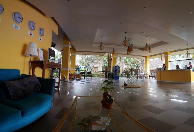 Chiangkhong Teak Garden Riverfront Hotel