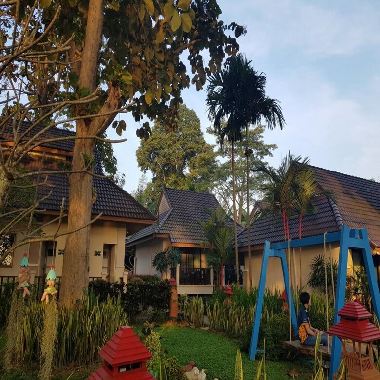 Chiangkhong Teak Garden Riverfront Hotel