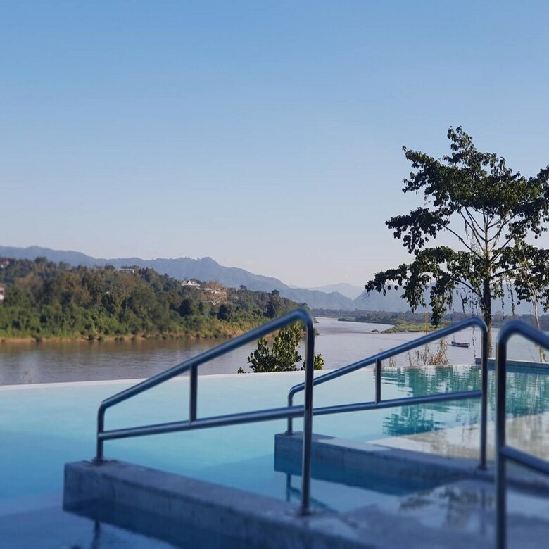 Chiangkhong Teak Garden Riverfront Hotel