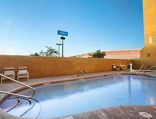 Hotel Quality Inn And Suites Downtown