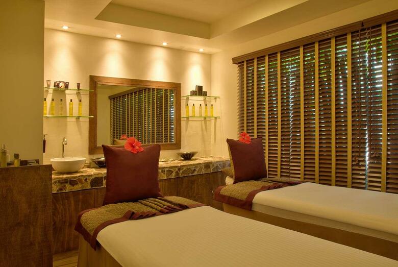 Hotel Las Brisas