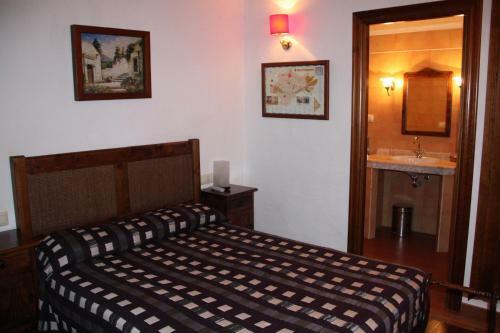 Hostal Hotel Restaurante Mil�n