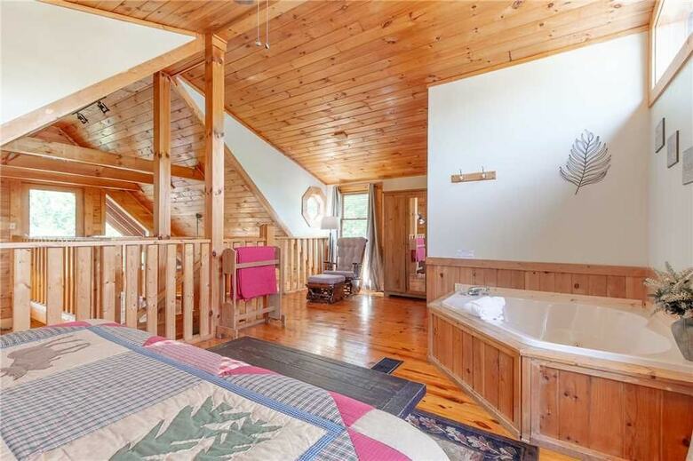Hibernation Station - Three Bedroom Cabin