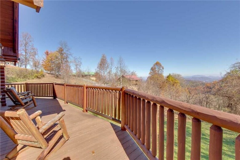 Lookout Lodge - Five Bedroom Cabin