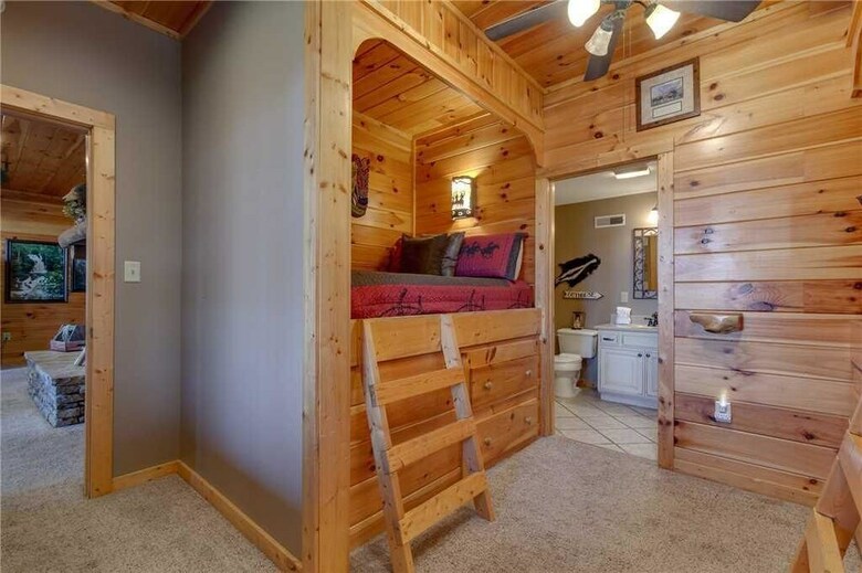 Lookout Lodge - Five Bedroom Cabin