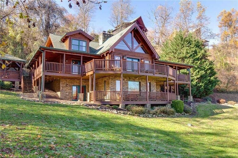 Lookout Lodge - Five Bedroom Cabin