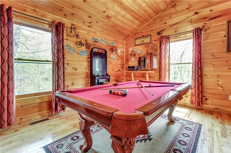 Makin Memories - Two Bedroom Cabin