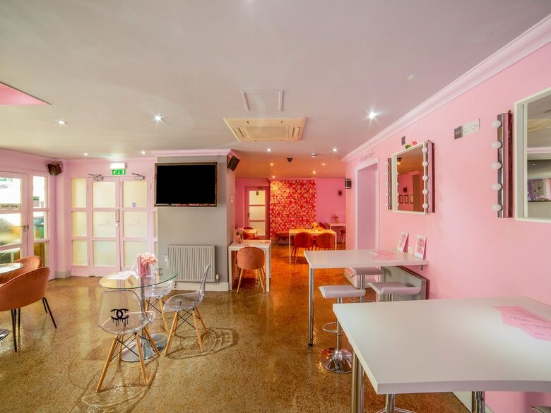 Oyo Kingsley Hotel